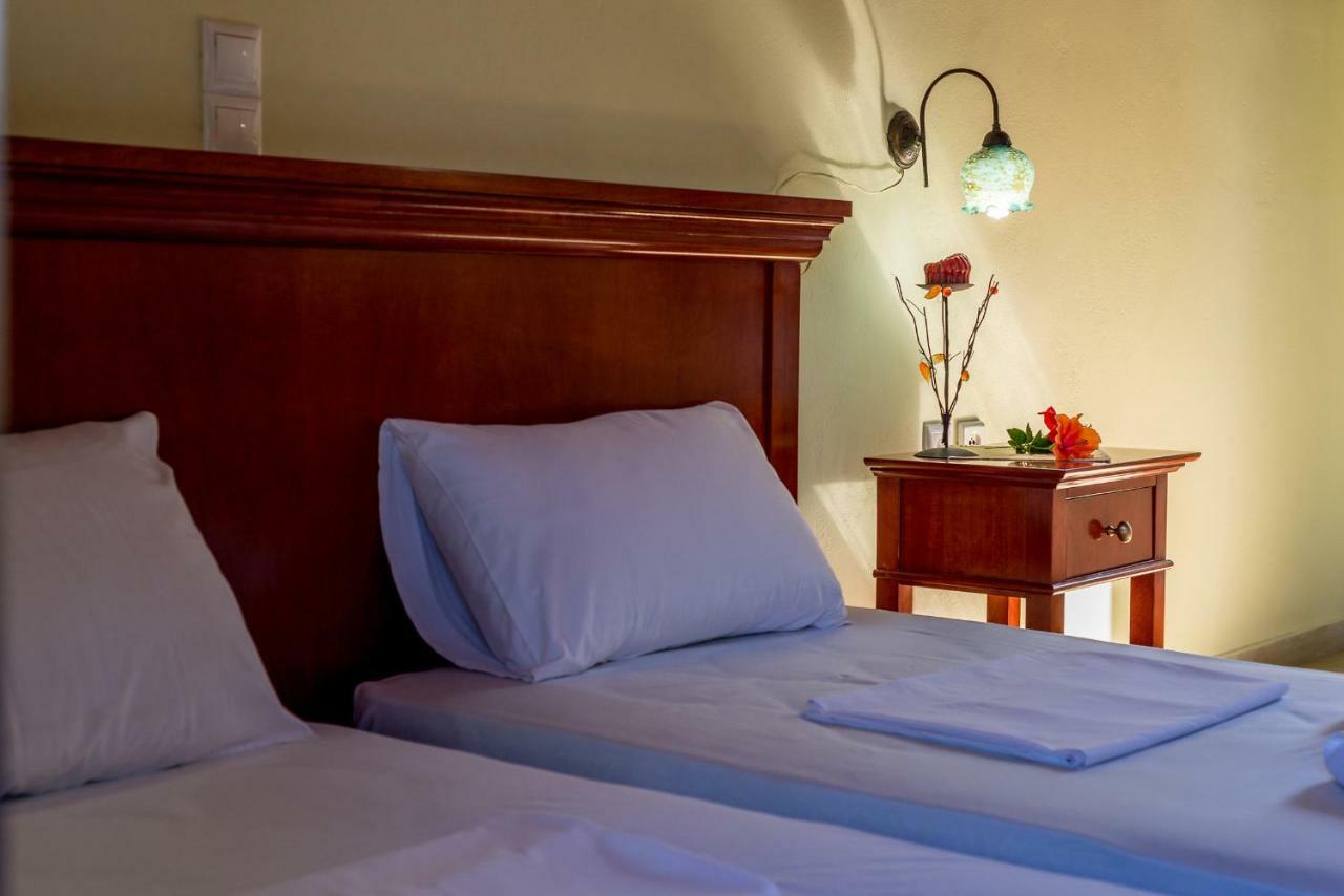 Iliopetra Aparthotel Douliana Buitenkant foto