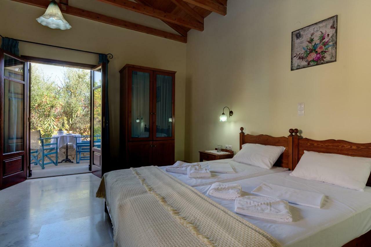 Iliopetra Aparthotel Douliana Buitenkant foto