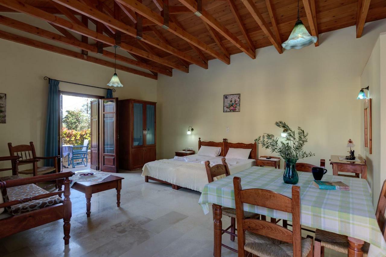 Iliopetra Aparthotel Douliana Buitenkant foto