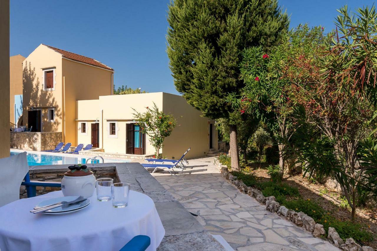 Iliopetra Aparthotel Douliana Buitenkant foto