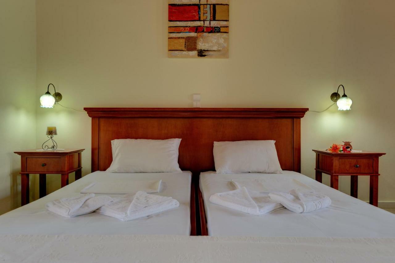 Iliopetra Aparthotel Douliana Buitenkant foto