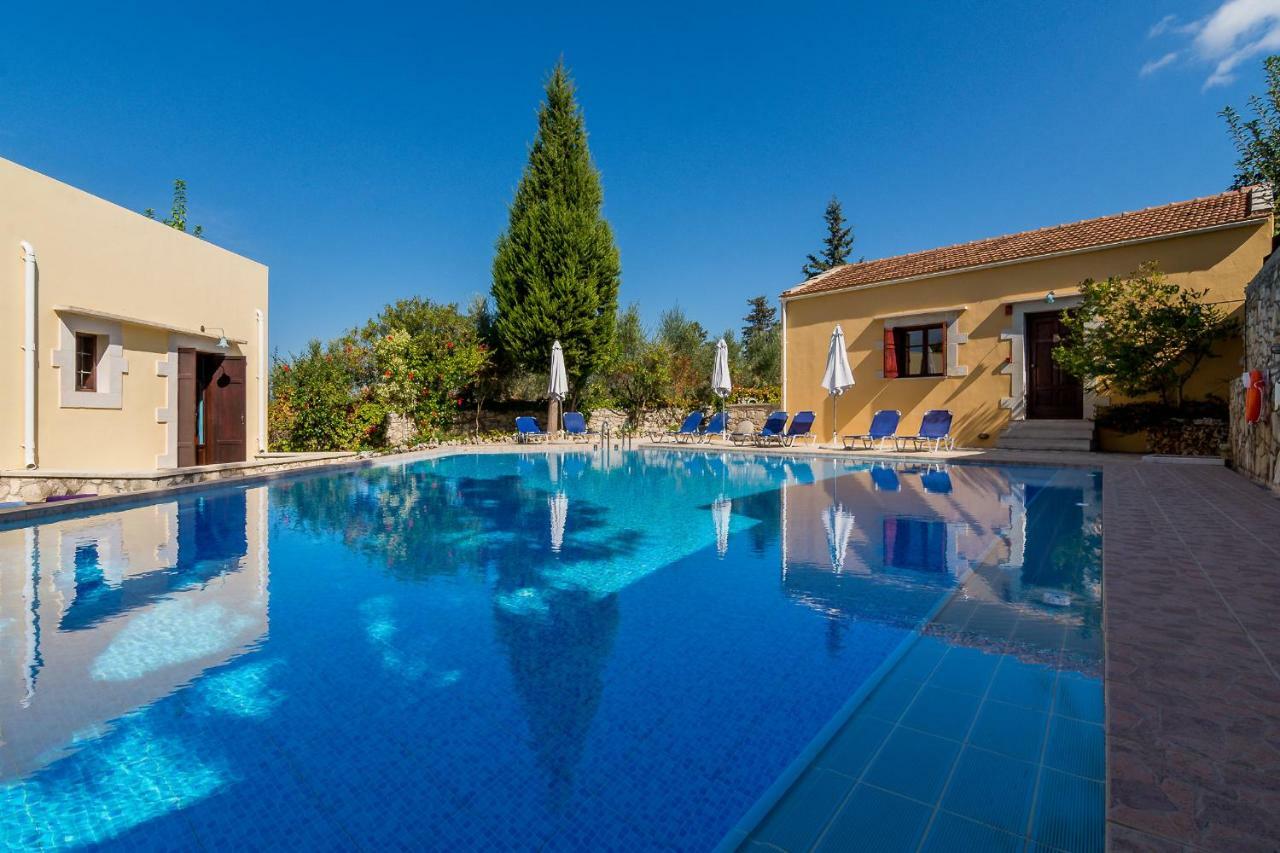 Iliopetra Aparthotel Douliana Buitenkant foto