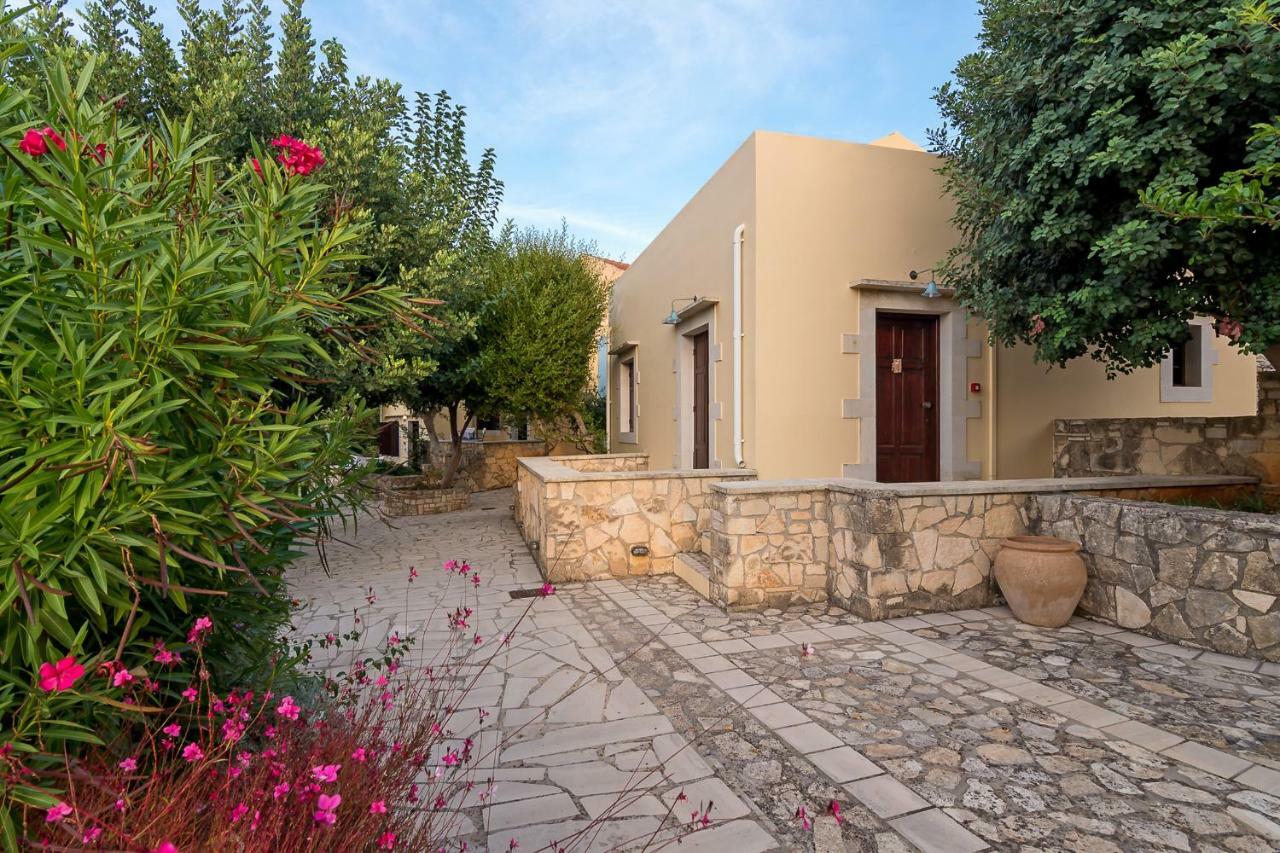 Iliopetra Aparthotel Douliana Buitenkant foto